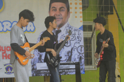 BAND