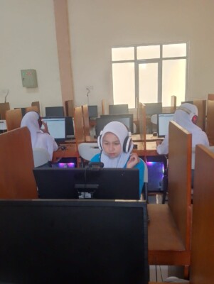 TOEIC (Test of English for International Communication)